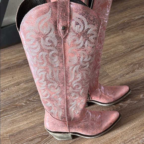 LIBERTY Black Pink Embroidered Heeled Boots - Picture 3 of 5